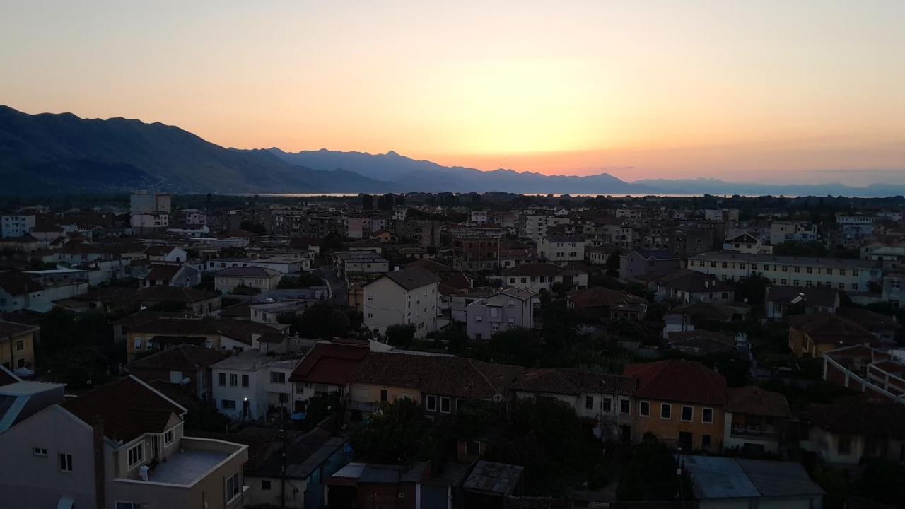 Cozy Apartment In The City Center 2 Shkoder Ngoại thất bức ảnh